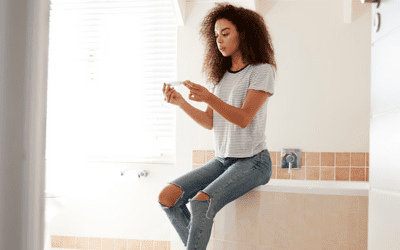 5 Reasons You’re Spotting After a Positive Pregnancy Test